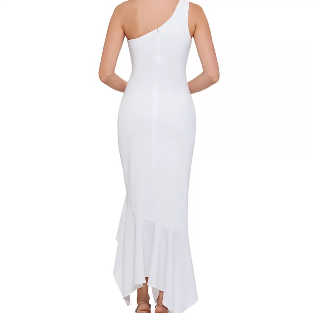 🤍 XSCAPE Ruffled One-Shoulder Gown - Picture 2 of 5